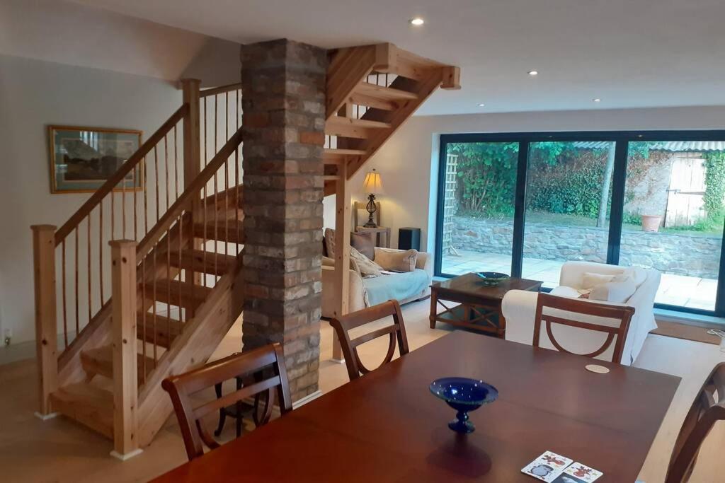 Characterful Cottage Adjacent To An Orchard Brockley Exterior foto